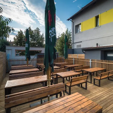 U Gigantu 3* Πίλζεν