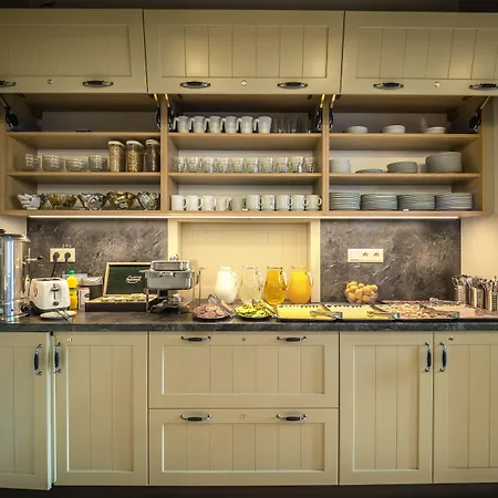 U Gigantu 3* Πίλζεν