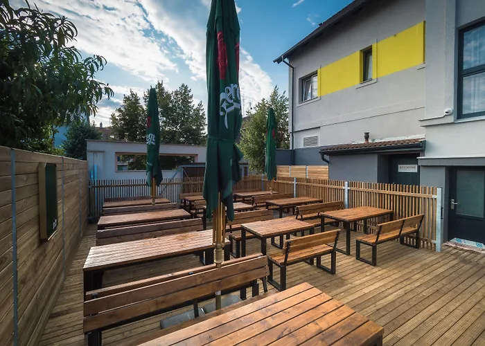 U Gigantu 3* بلزن